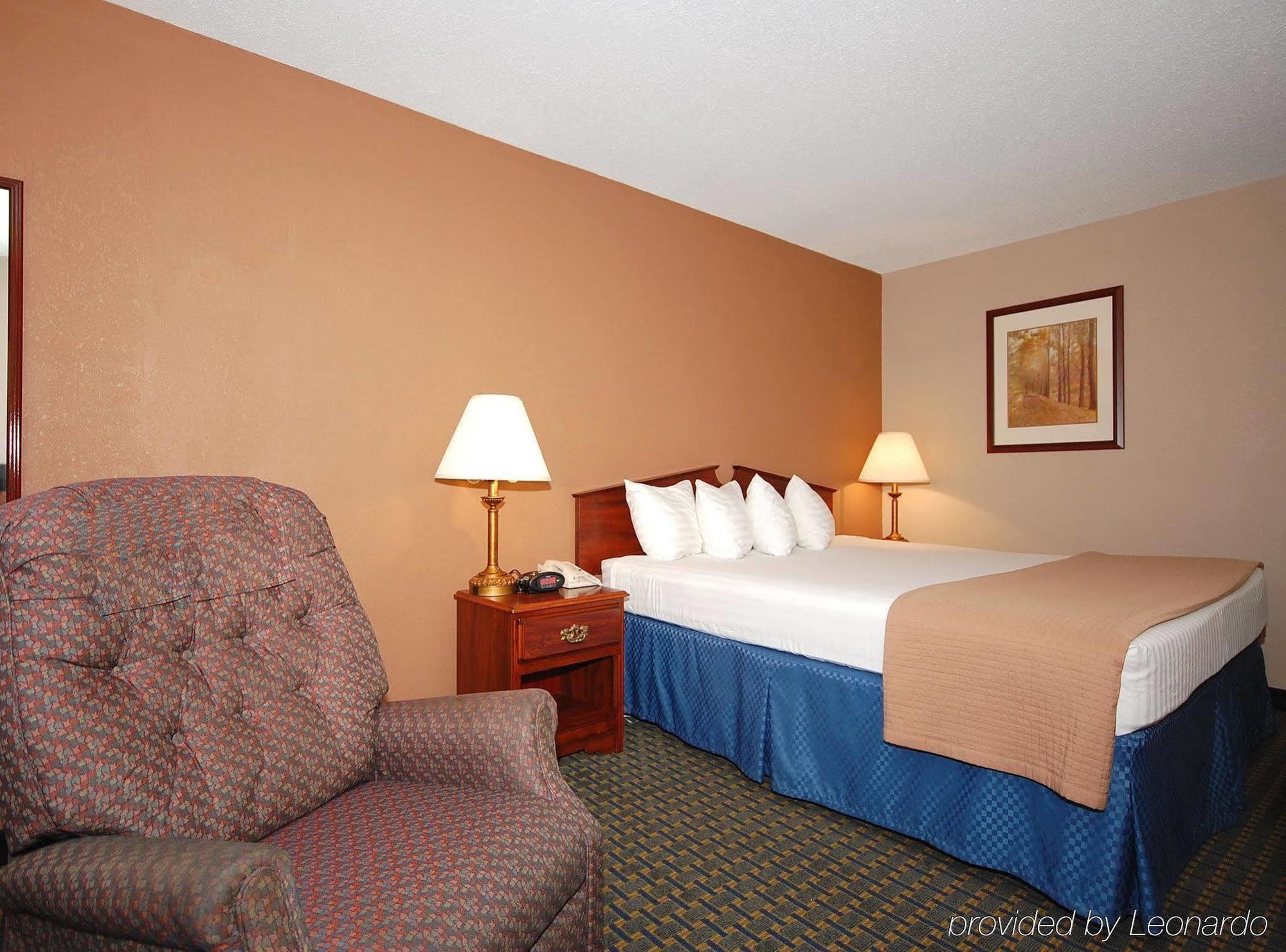 Magnuson Hotel Red Baron Garden City Rom bilde
